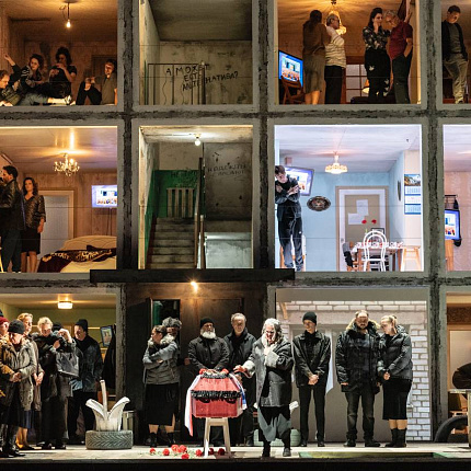 To­day the pre­mi­ere of Bo­ris Go­dunov at the Dutch Na­ti­onal Ope­ra & Bal­let